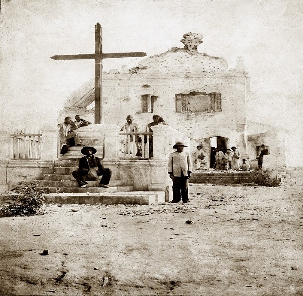 Igreja de Santo Antônio após bombardeio do exército
